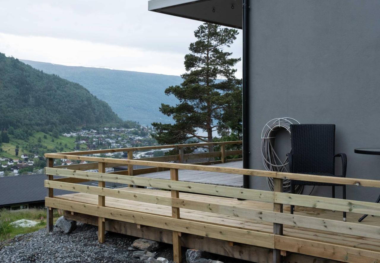 Stryn Stor Og Moderne Leilighet Ngoại thất bức ảnh