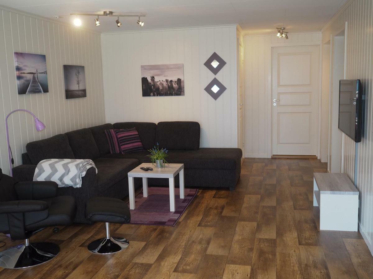 Stryn Stor Og Moderne Leilighet Ngoại thất bức ảnh