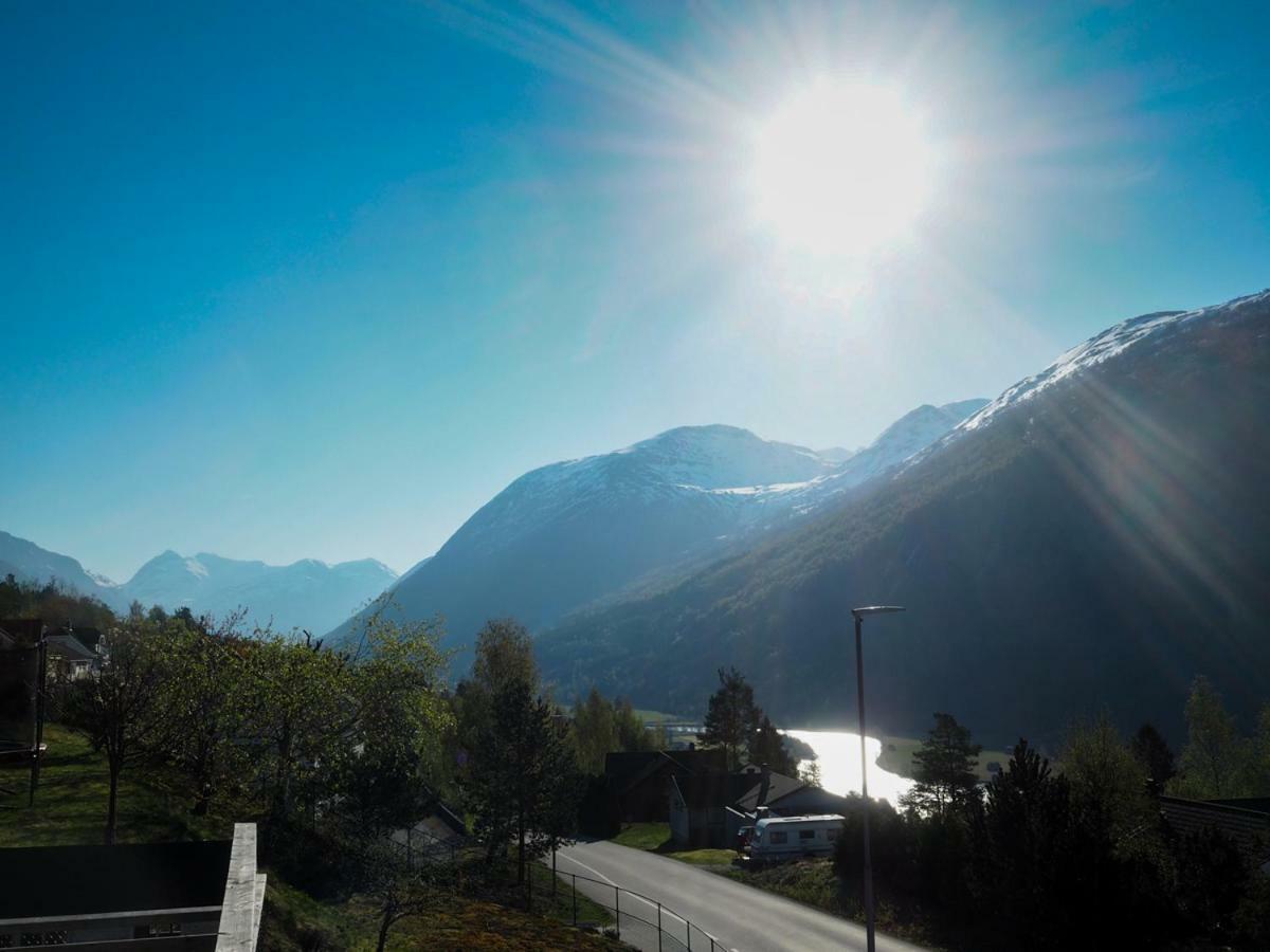 Stryn Stor Og Moderne Leilighet Ngoại thất bức ảnh